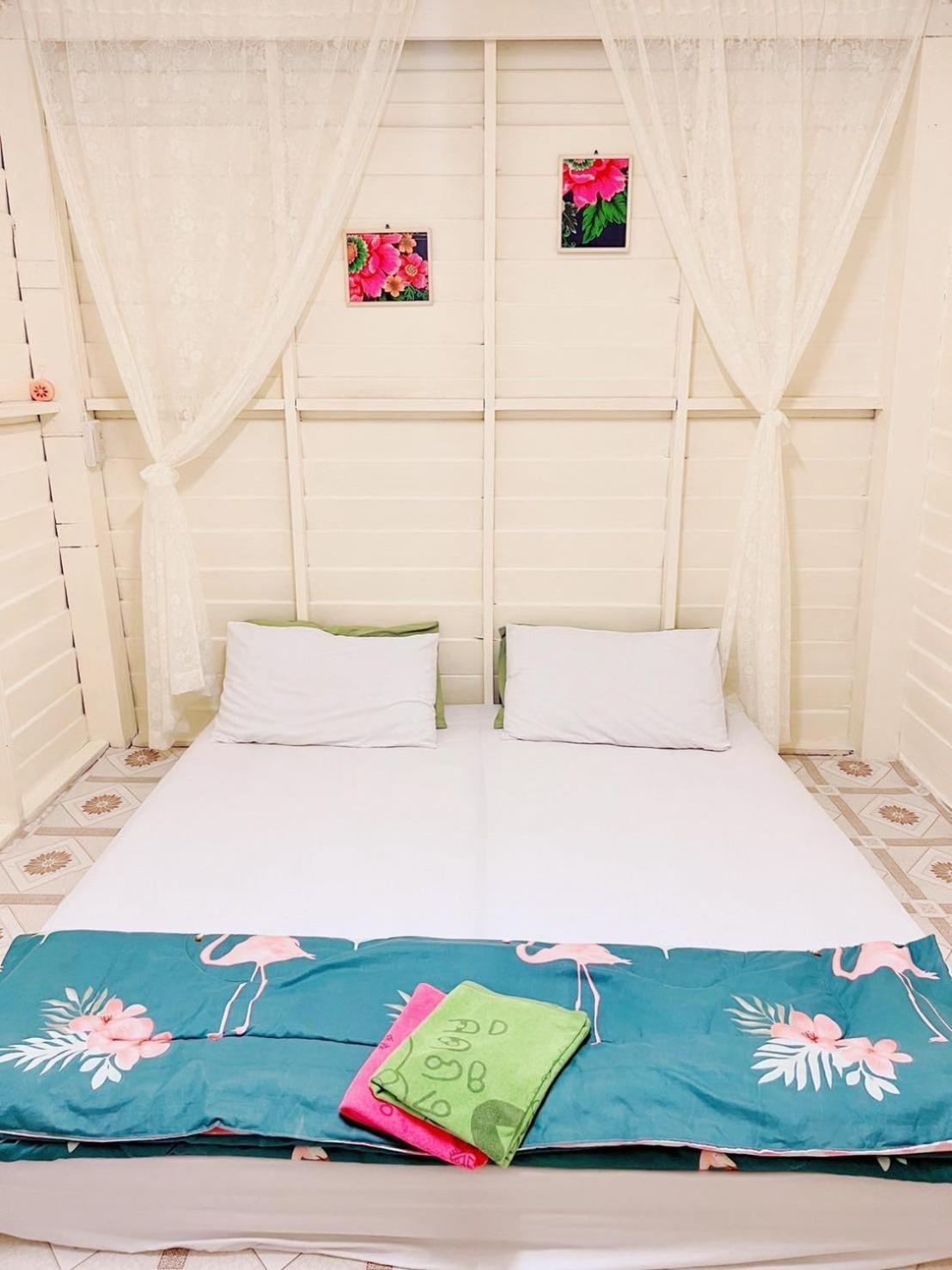 Baanklong Amphawa Homestay Eksteriør billede